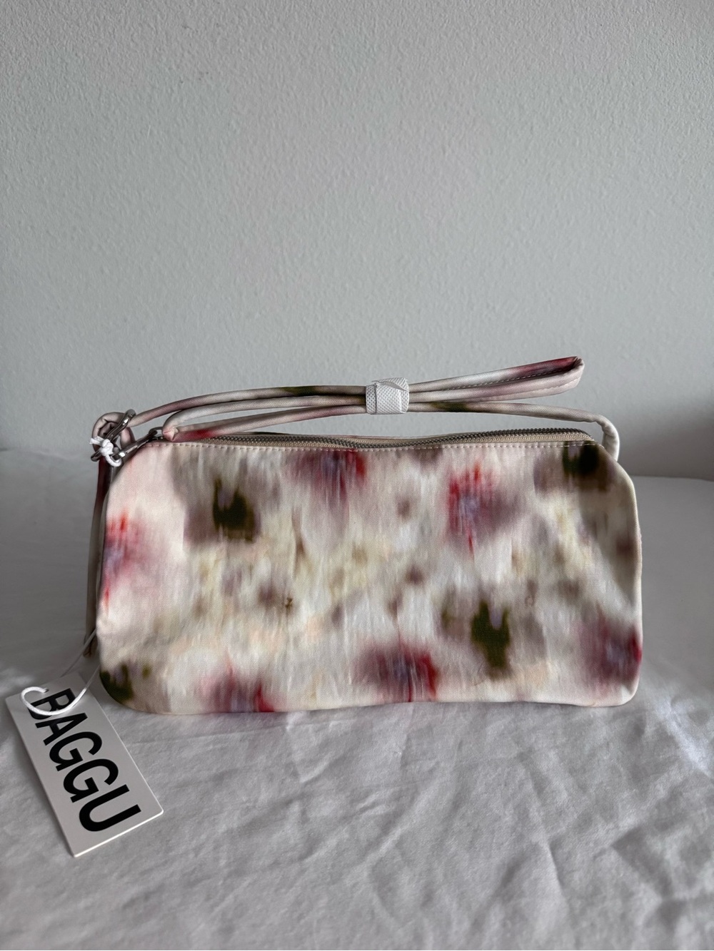 NWT Baggu Nylon Loaf Bag Abstract Floral